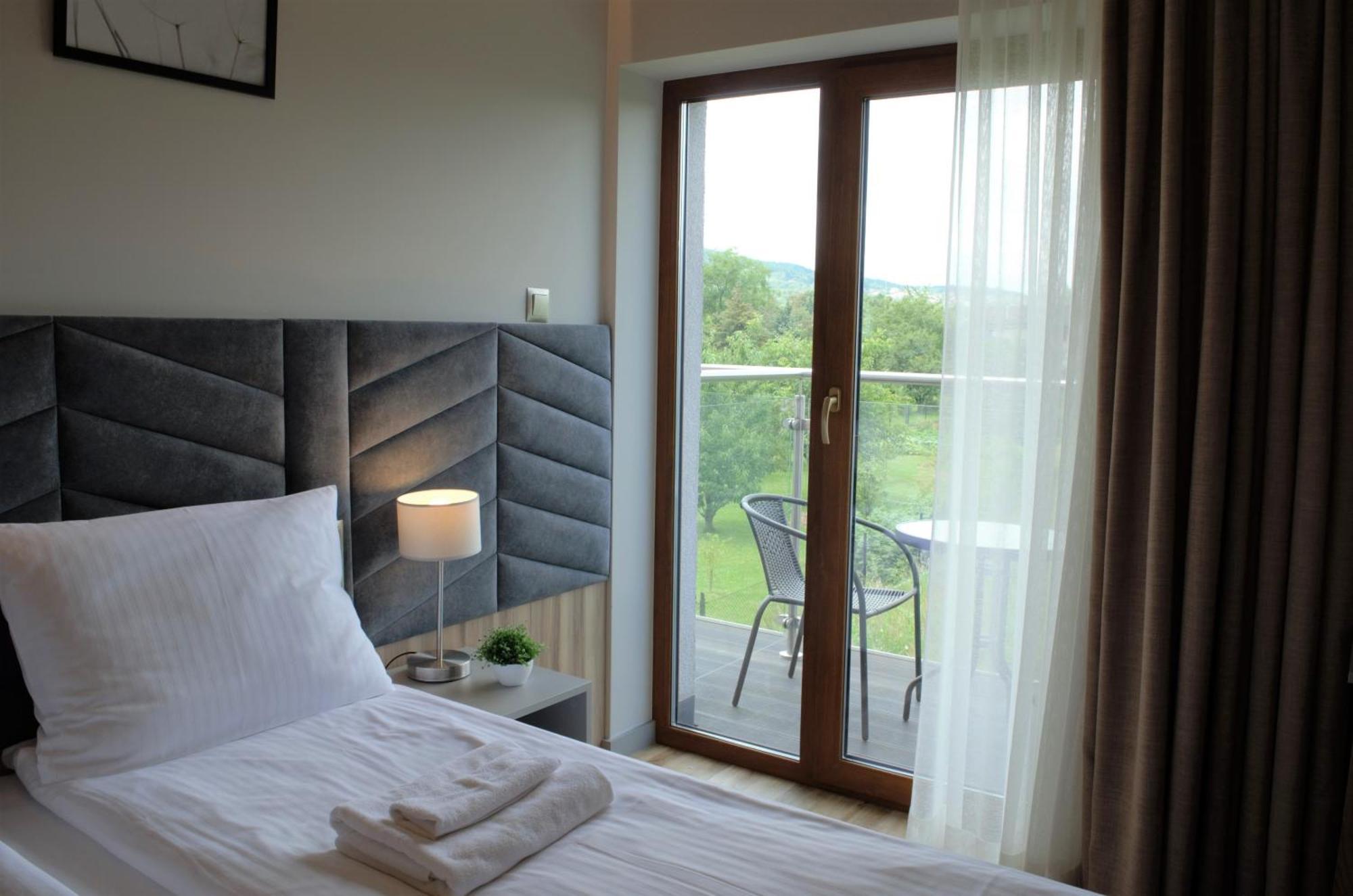 Villa & Gospoda Krakowska Kobiernice Экстерьер фото